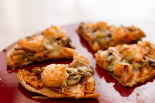 pizza crevettes et tomates sechees