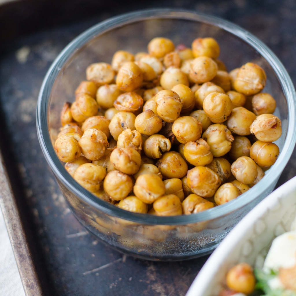Petit bol de pois chiche assaisonnés
