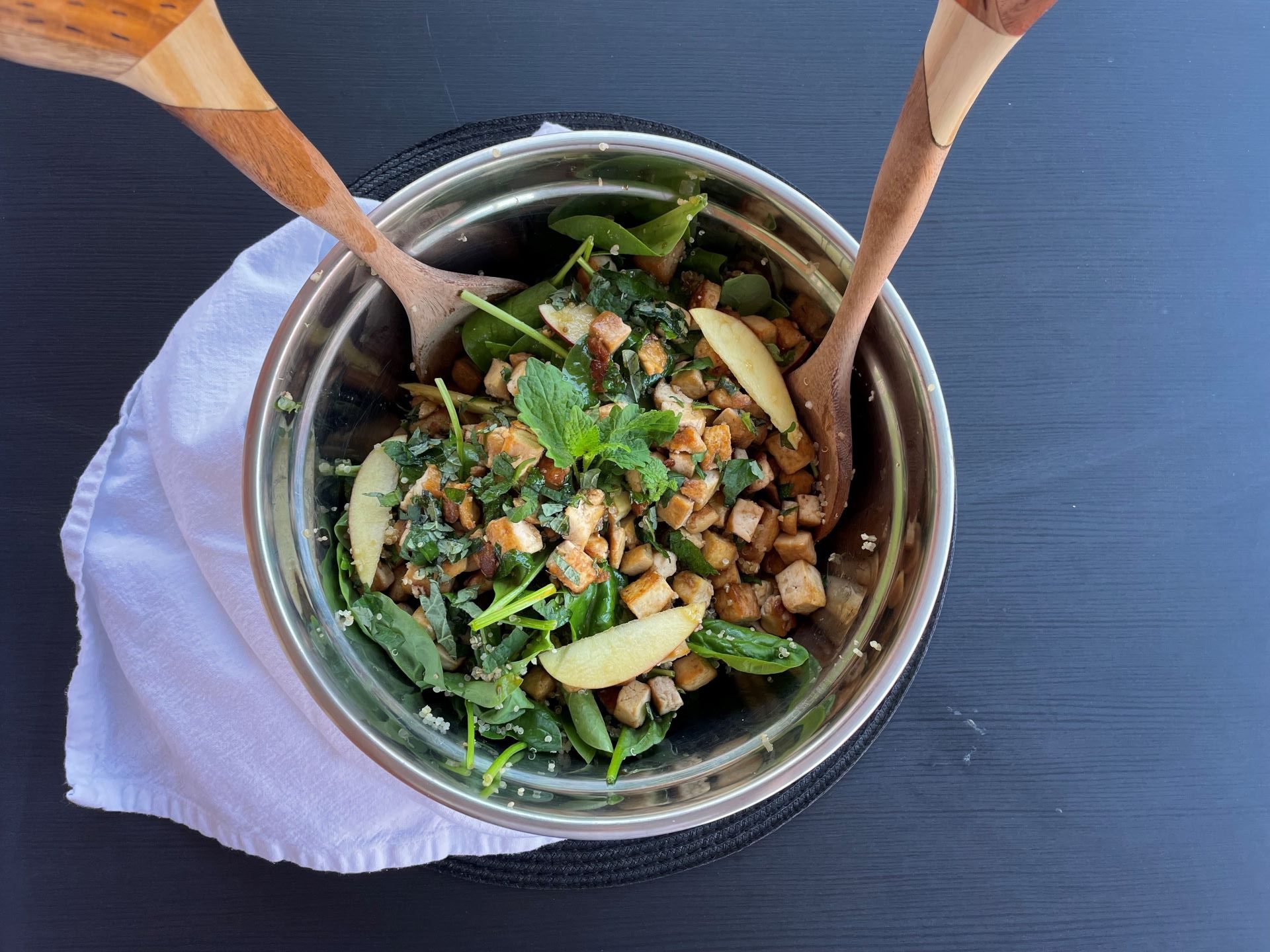Maple Tofu, Spinach and Quinoa Salad - Nautilus Plus | Nautilus Plus