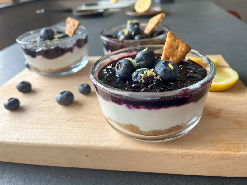 verrines-bleuet-citron-blueberry cheesecake-parfait