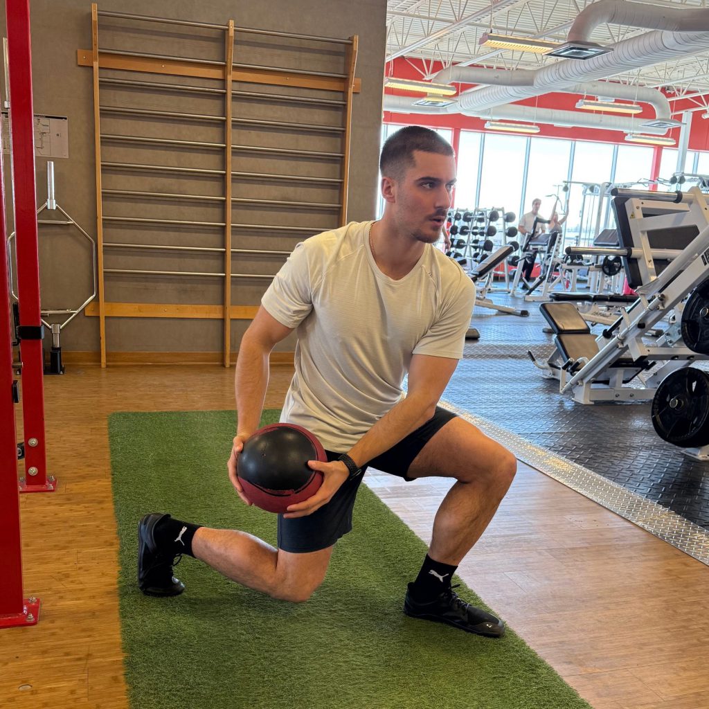 cross-country skiing exercises - wood chop